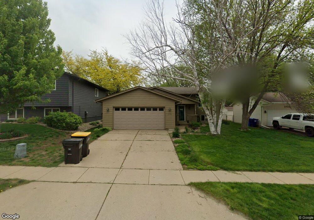2714 S Maywood Dr, Sioux Falls, SD 57110 - photo 1