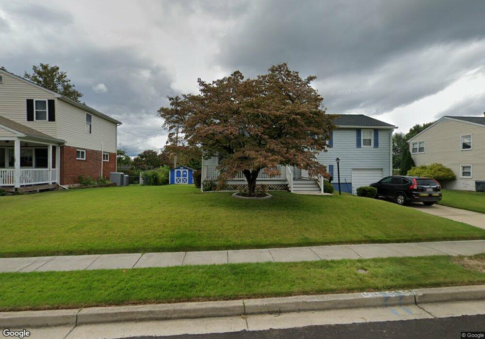 608 Wallerson Rd, Catonsville, MD 21228 - photo 1