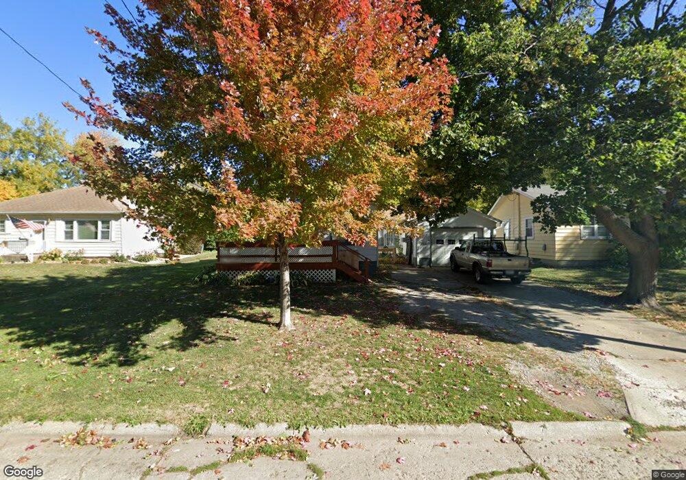 626 E 6th St N, Newton, IA 50208 - photo 1