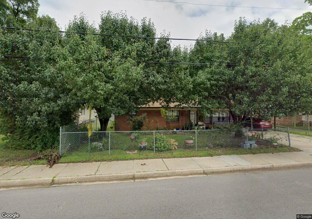 909 S 16th Ave, Laurel, MS 39440 - photo 1