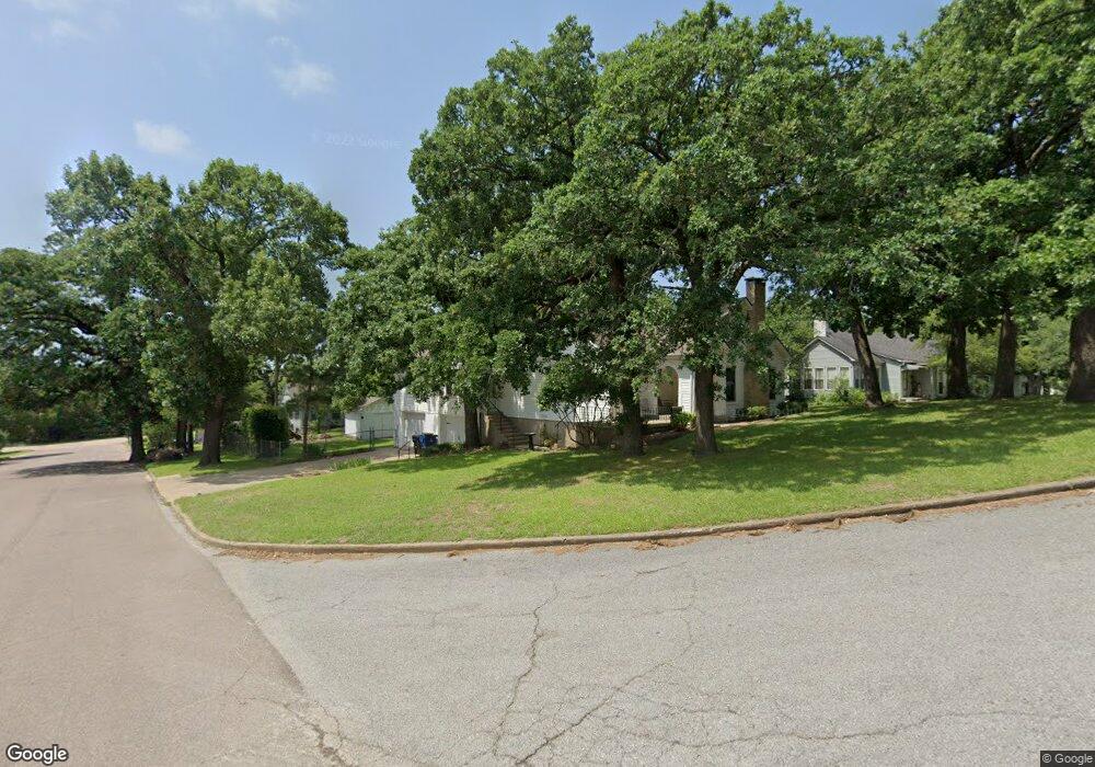 1600 W Chestnut St, Denison, TX 75020 - photo 1