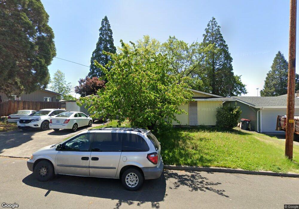 206 Kings Way, Central Point, OR 97502 - photo 1