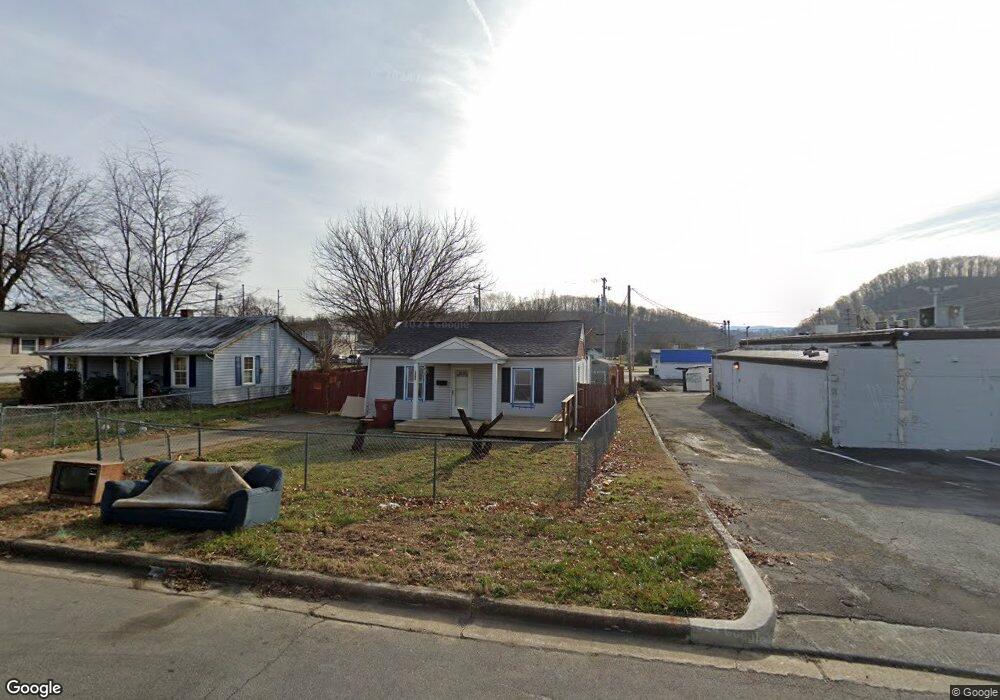 1306 E Myrtle Ave, Johnson City, TN 37601 - photo 1