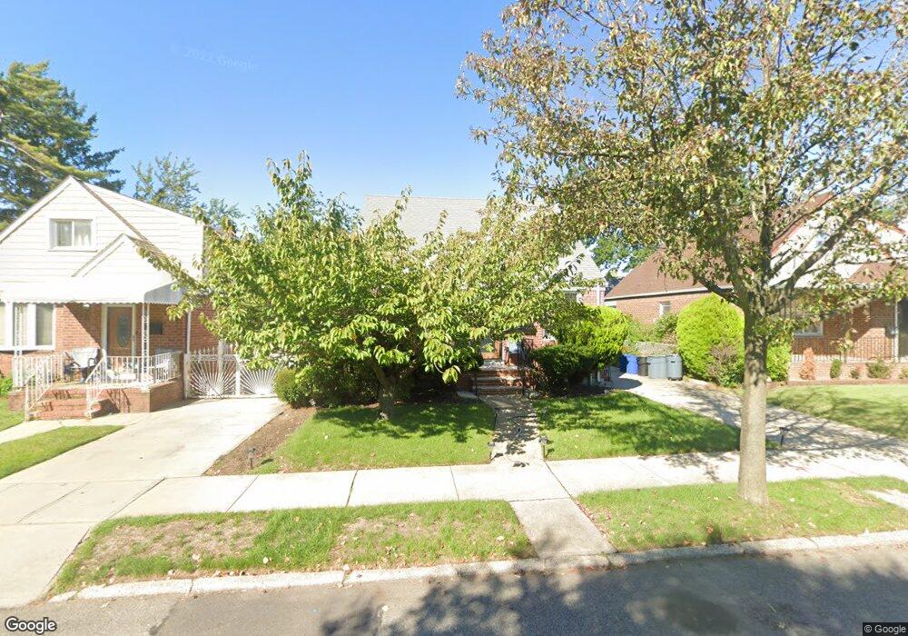 23123 128th Rd, Springfield Gardens, NY 11413 - photo 1