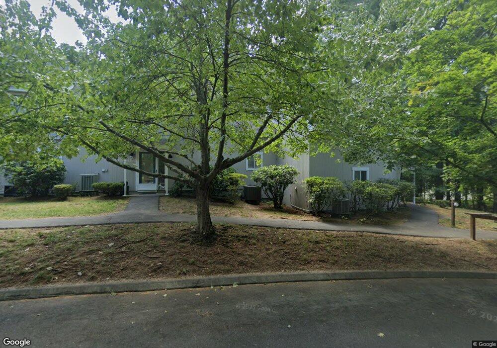 2 Pepperidge Ct, Simsbury, CT 06070 - photo 1