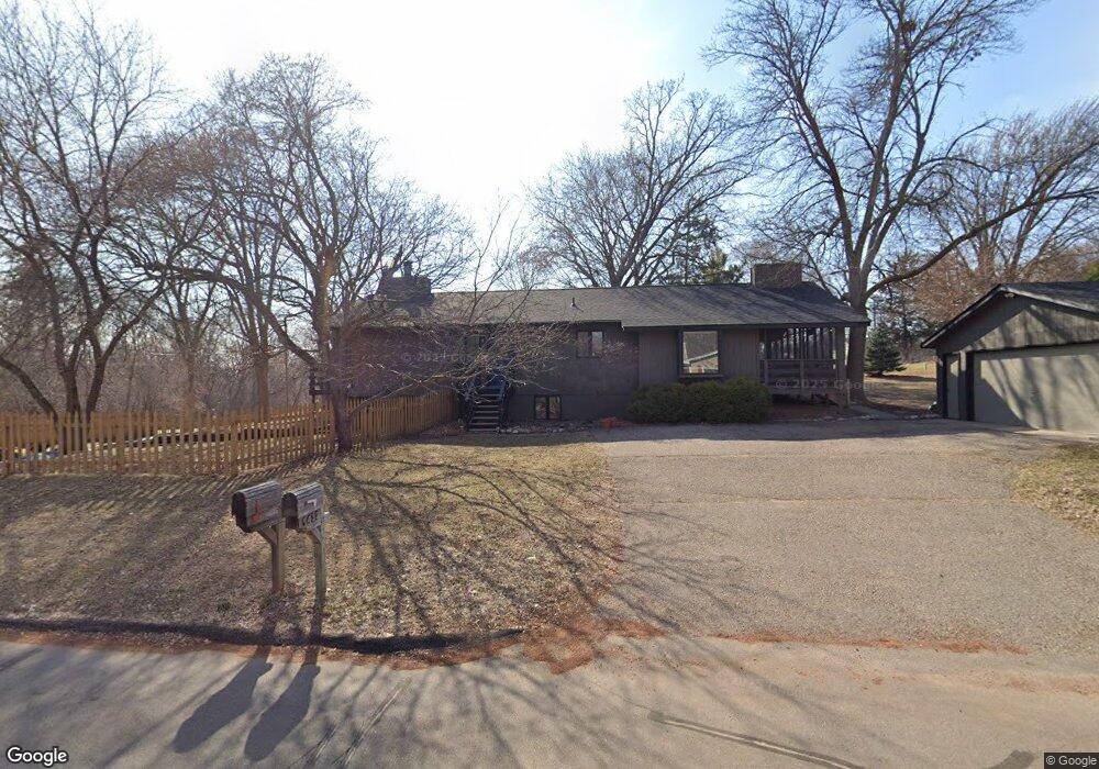 5432 Picha Rd, Minnetonka, MN 55345 - photo 1