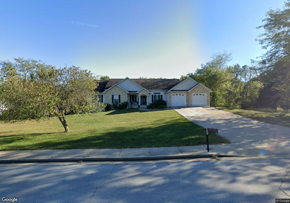 606 Winchester Dr, Rolla, MO 65401 - photo 1