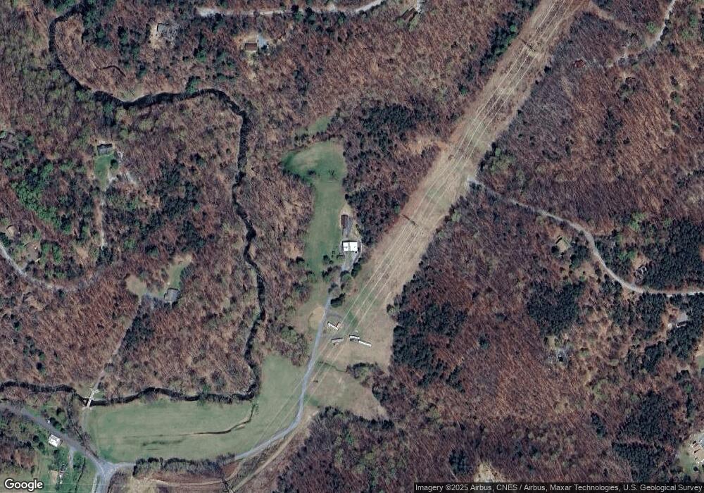 300 Roy Dean Crouse Ln, Berkeley Springs, WV 25411 - photo 1