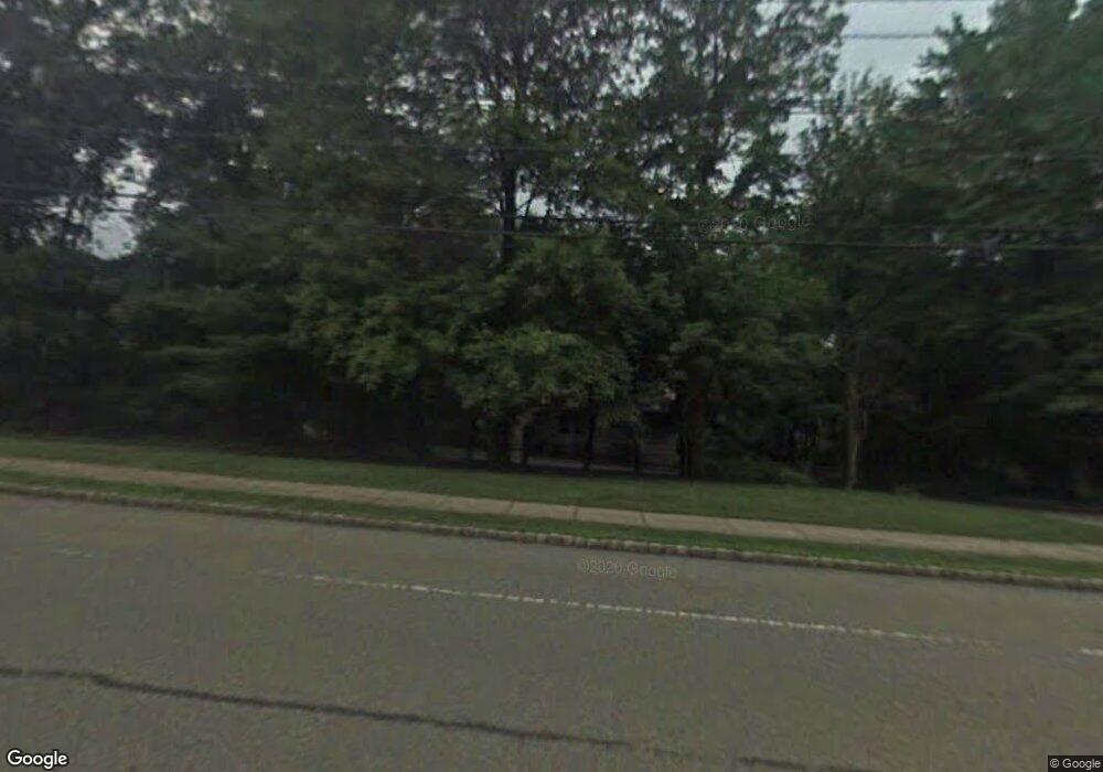 74 Shrewsbury Dr, Livingston, NJ 07039 - photo 1