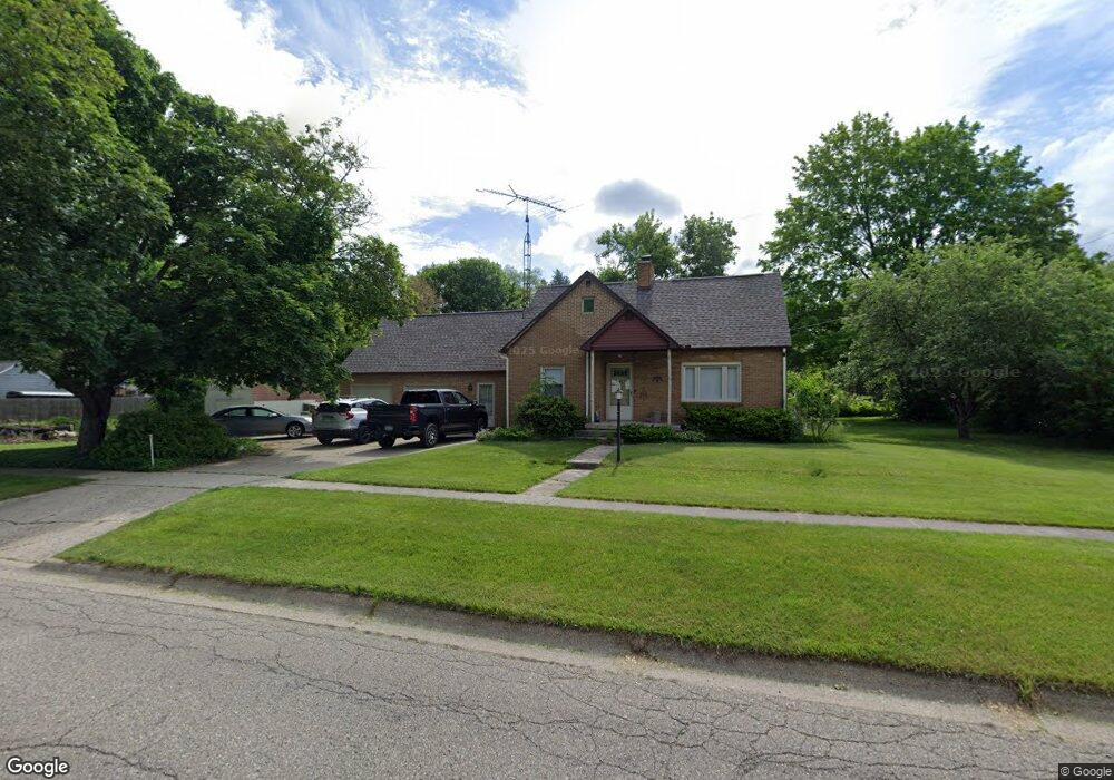 300 Frances Ave, Flushing, MI 48433 - photo 1