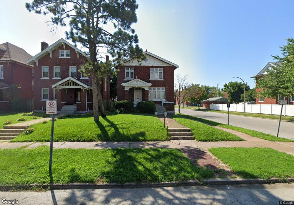 4500 Holly Ave, Saint Louis, MO 63115 - photo 1