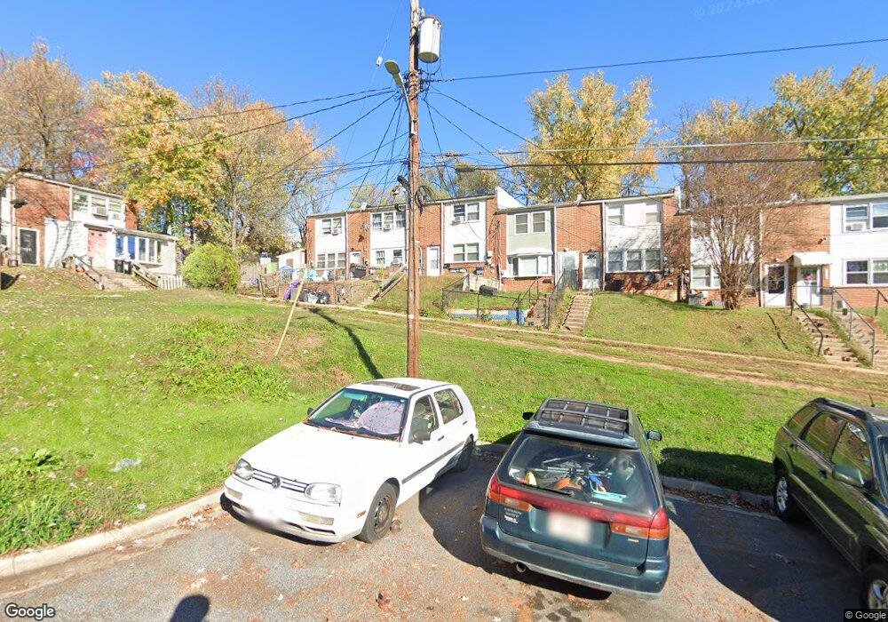 3324 Kessler Ct, Halethorpe, MD 21227 - photo 1