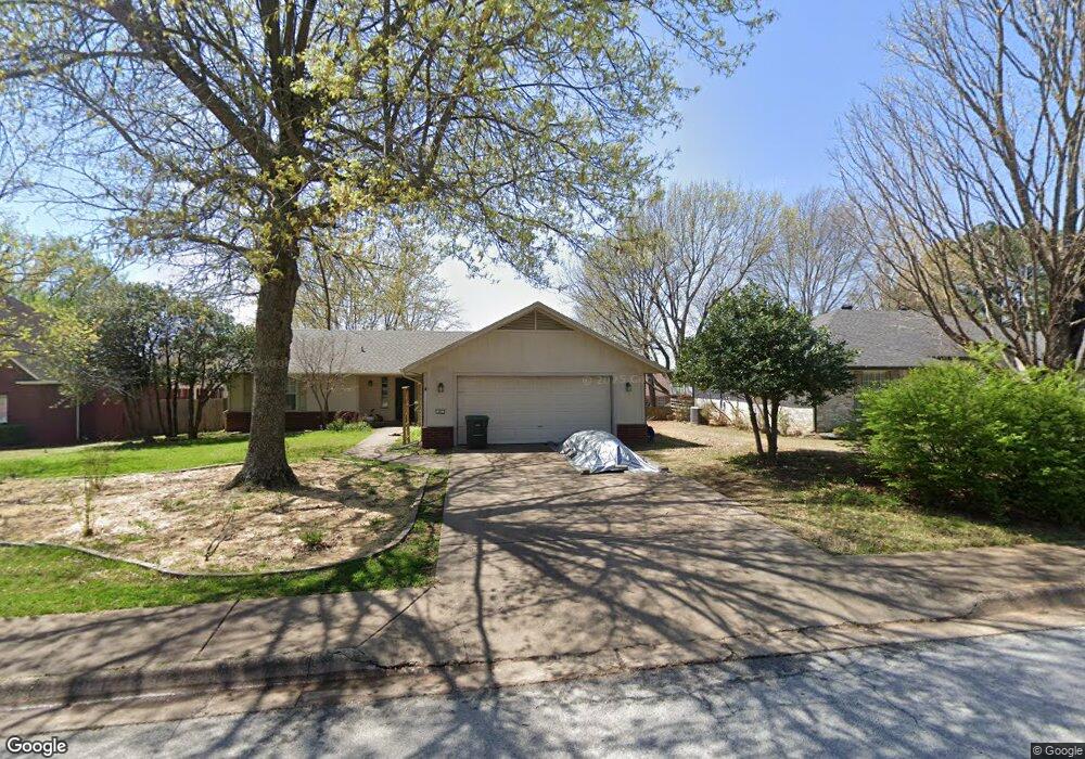 41 E 26th Cir, Fayetteville, AR 72701 - photo 1