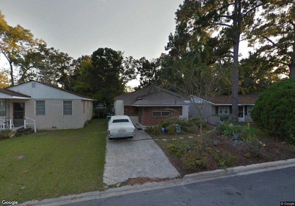 811 W 50th St, Savannah, GA 31405 - photo 1