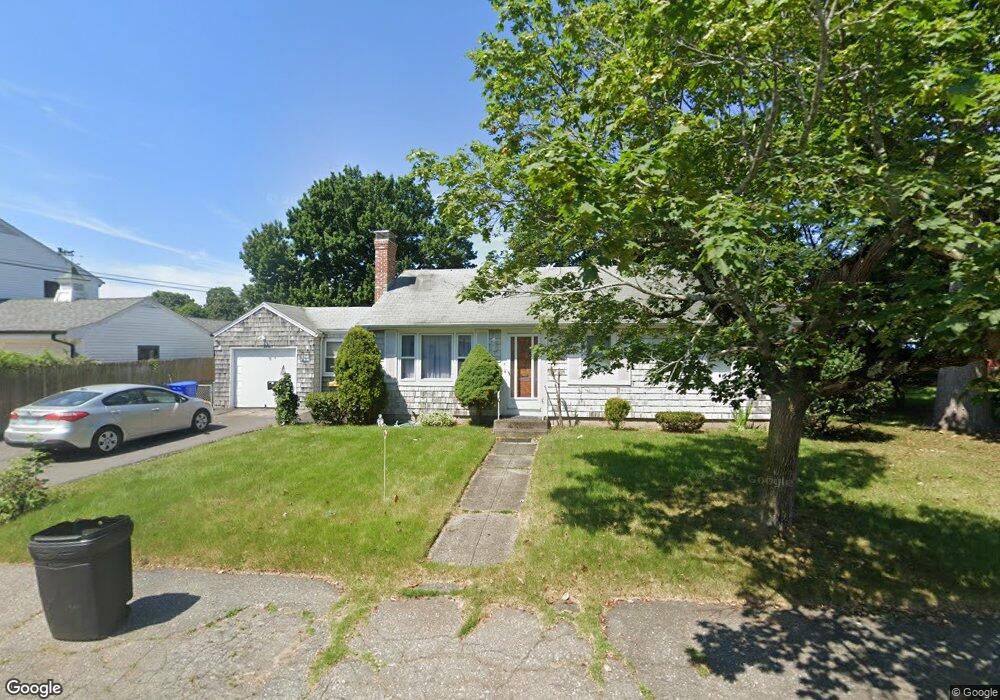 70 Rice St, Pawtucket, RI 02861 - photo 1