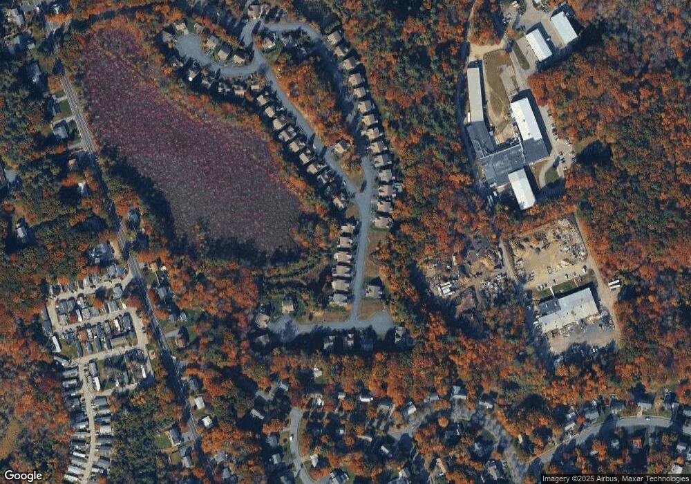 27 Beechwood Ln, Rockland, MA 02370 - photo 1