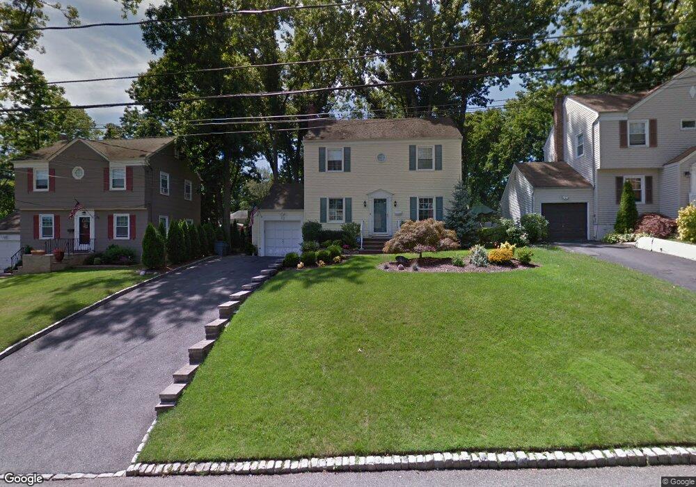 22 Briar Cliff Rd, Livingston, NJ 07039 - photo 1