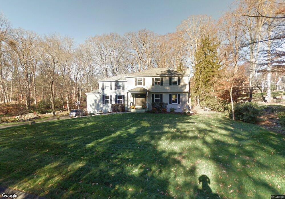 2 Old Rock Ct, Norwalk, CT 06850 - photo 1