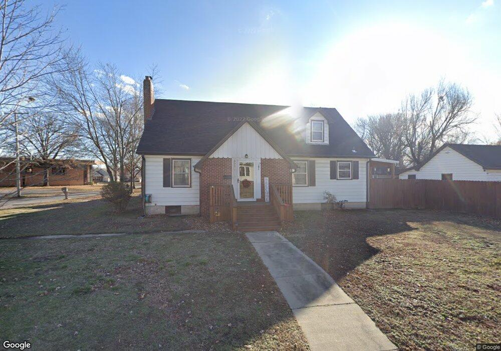 3002 Clark Ave, Parsons, KS 67357 - photo 1