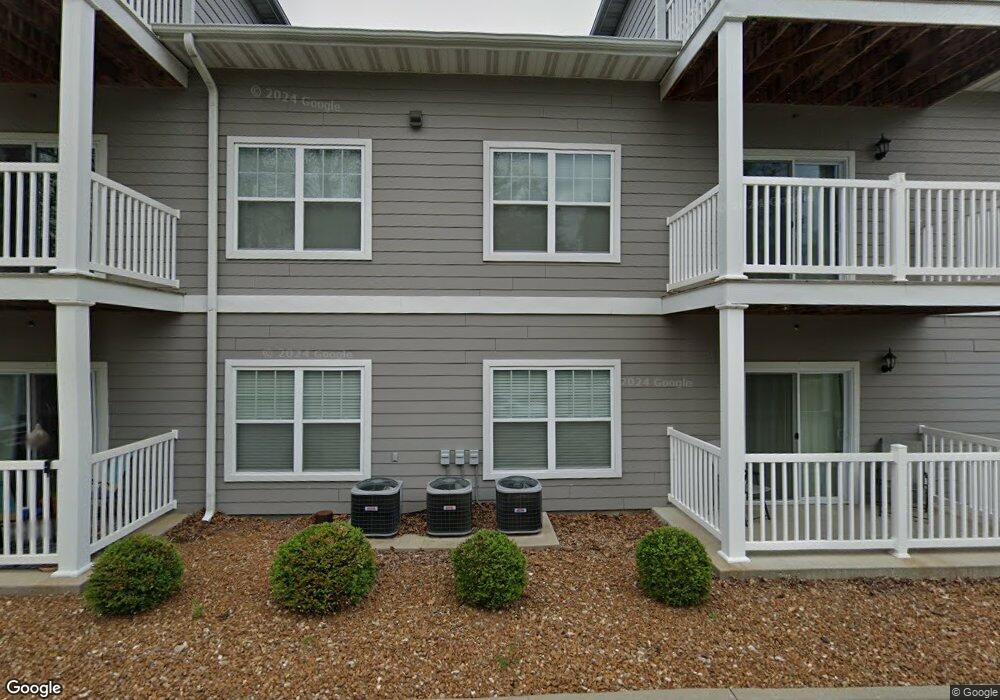 2212 Chapel Hill Rd unit 104, Columbia, MO 65203 - photo 1