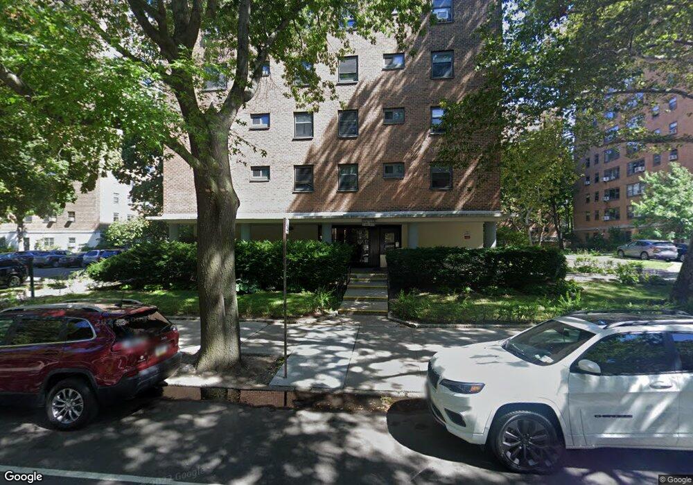 2125 34th Ave unit 6C, Astoria, NY 11106 - photo 1