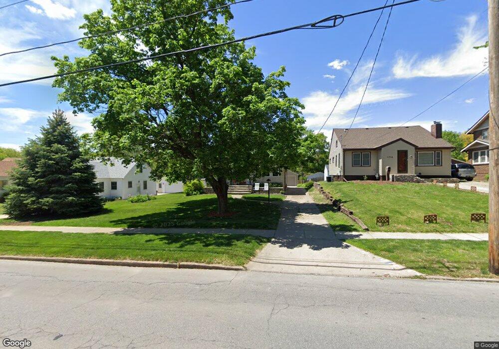 1712 41st St, Des Moines, IA 50310 - photo 1