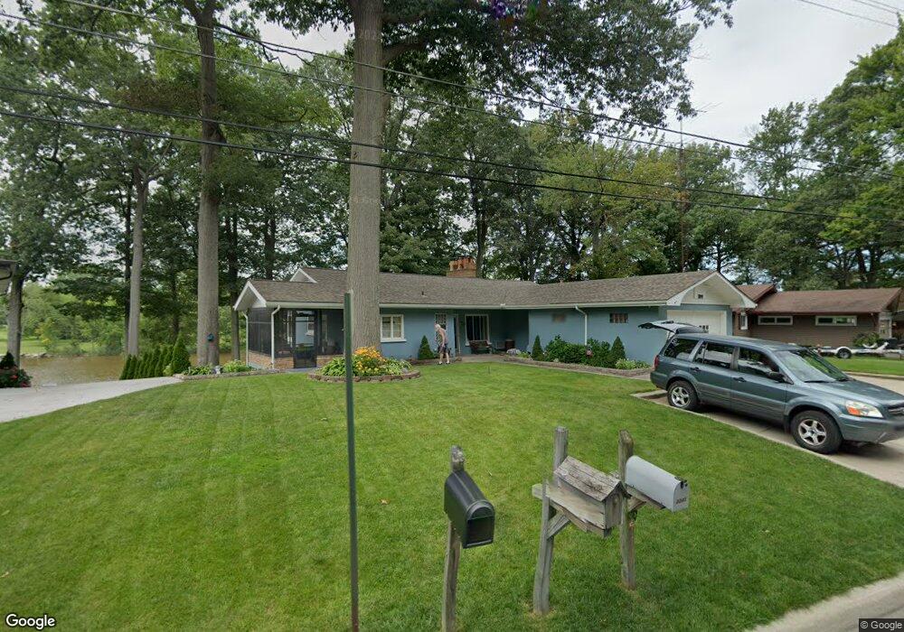 3249 Riverside Dr, Port Huron, MI 48060 - photo 1