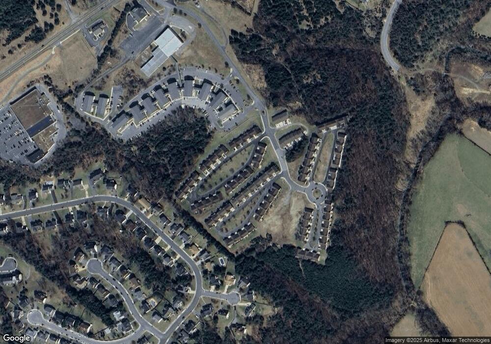 164 Tyler Cir unit D1, Strasburg, VA 22657 - photo 1