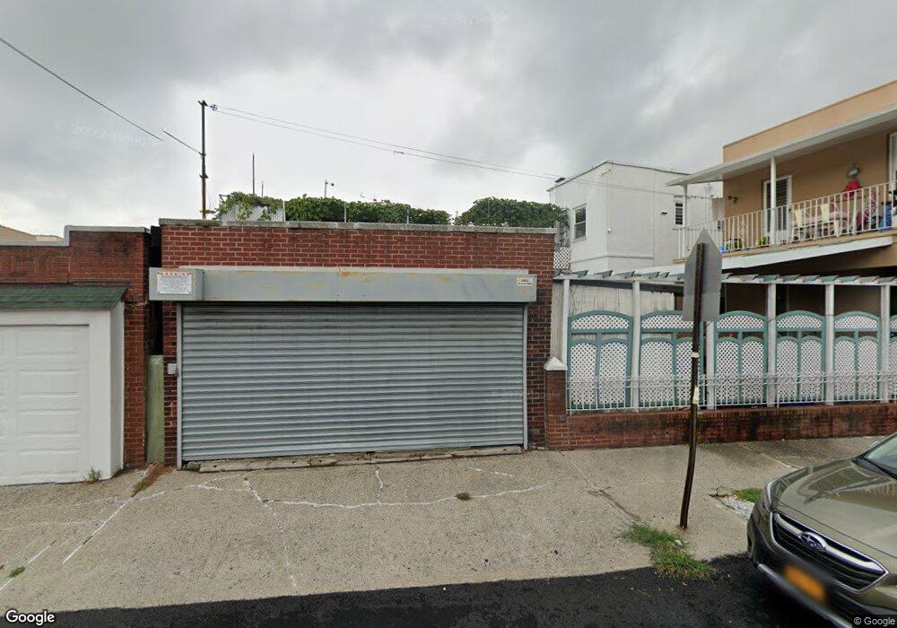 20-51 36th St unit Upper, Astoria, NY 11105 - photo 1