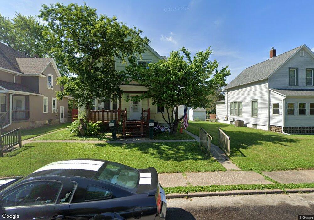 1725 W 16th St, Davenport, IA 52804 - photo 1