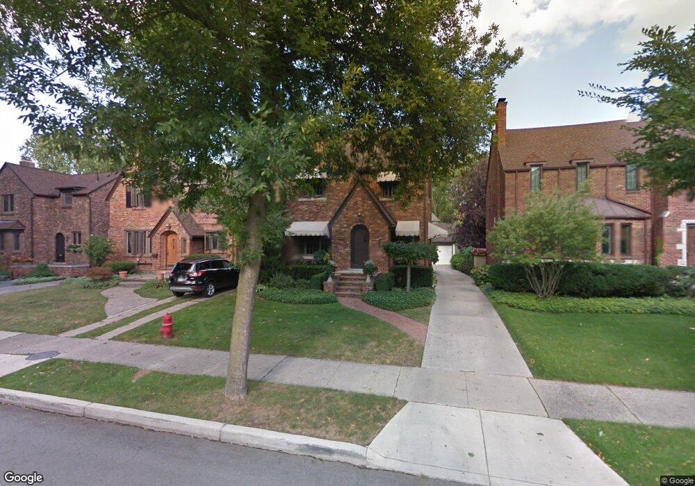 222 Fisher Rd, Grosse Pointe Farms, MI 48230 - photo 1