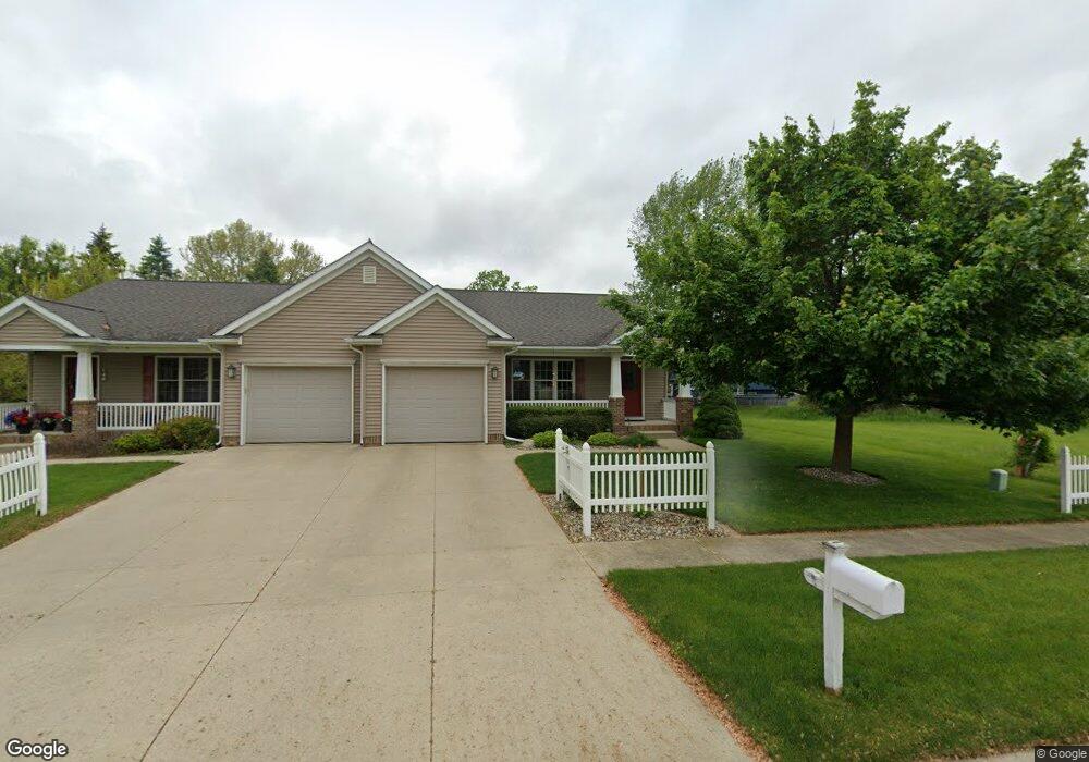 150 Beacon Point Pkwy unit 14, Flushing, MI 48433 - photo 1