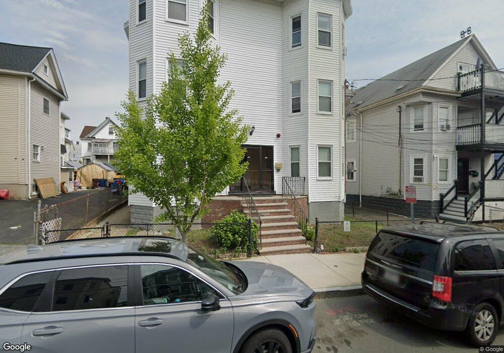 171 Hichborn St unit 2A, Revere, MA 02151 - photo 1