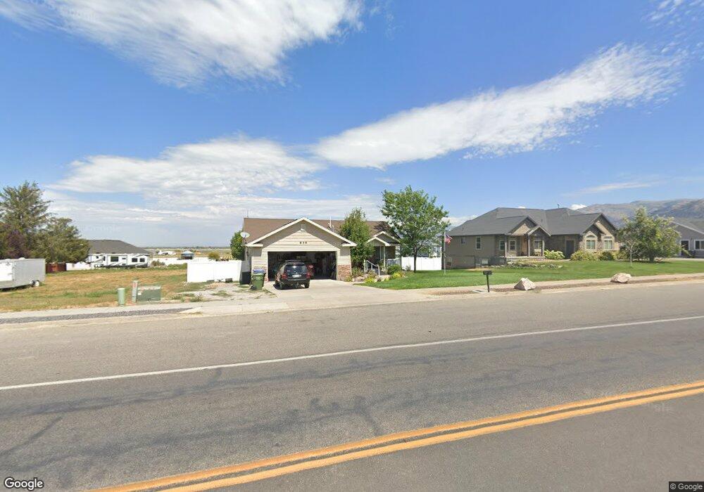858 W 300 N unit 4, Hyrum, UT 84319 - photo 1