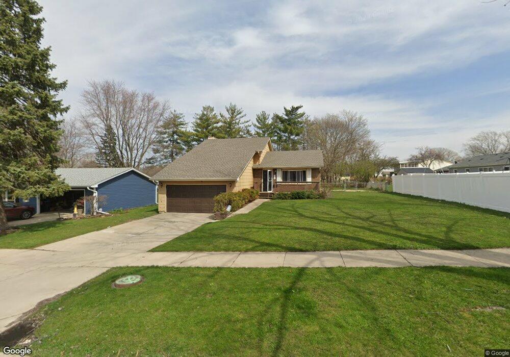 873 Laurel Dr, Aurora, IL 60506 - photo 1