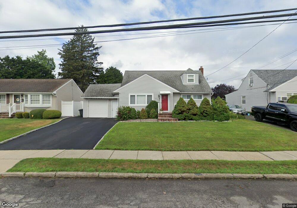 874 Midwood Dr, North Bellmore, NY 11710 - photo 1