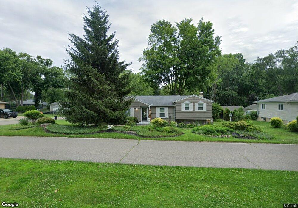 4605 Welland Dr, West Bloomfield, MI 48323 - photo 1