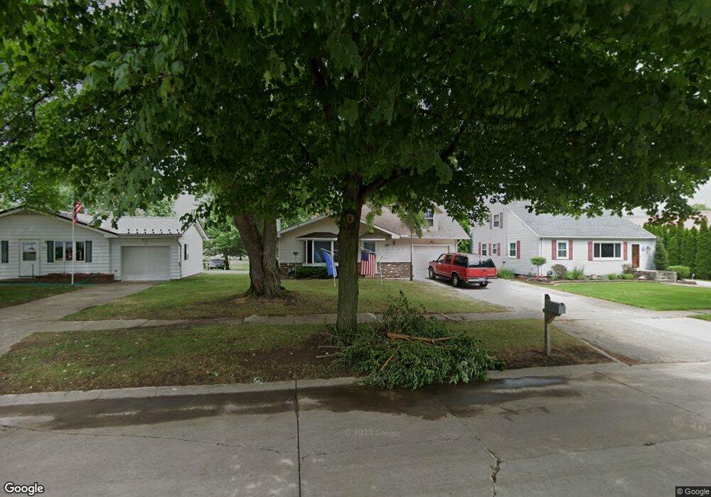 238 List St, Frankenmuth, MI 48734 - photo 1