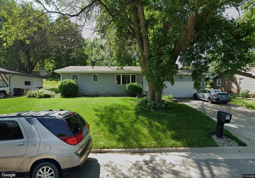 1102 E Richway Dr, Albert Lea, MN 56007 - photo 1