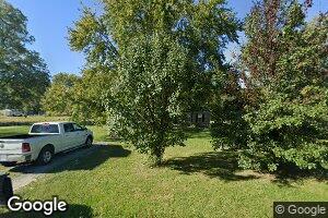 303 N 4th St, New Florence, MO 63363