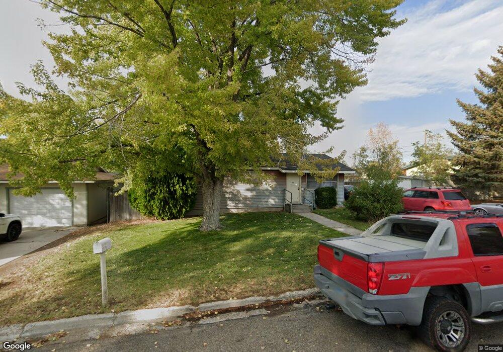 1639 Cimarron Ave, Winnemucca, NV 89445 - photo 1