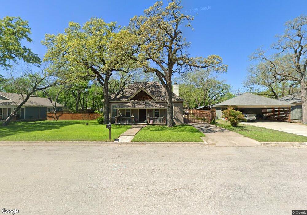 911 Hanover St, Weatherford, TX 76086 - photo 1