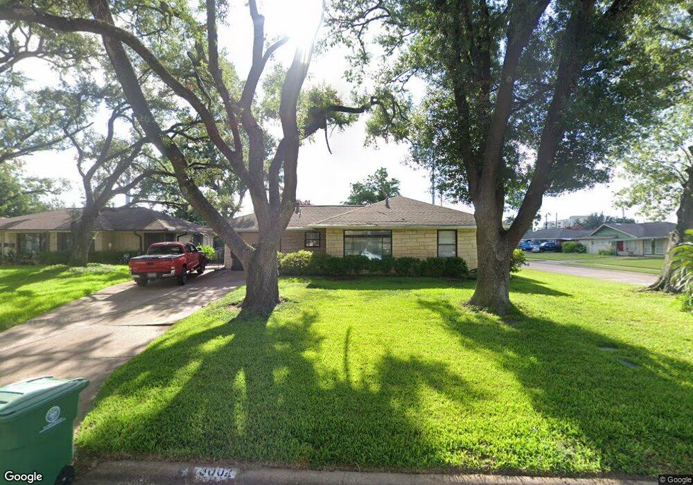 3002 Moonstone Cir, Houston, TX 77018 - photo 1