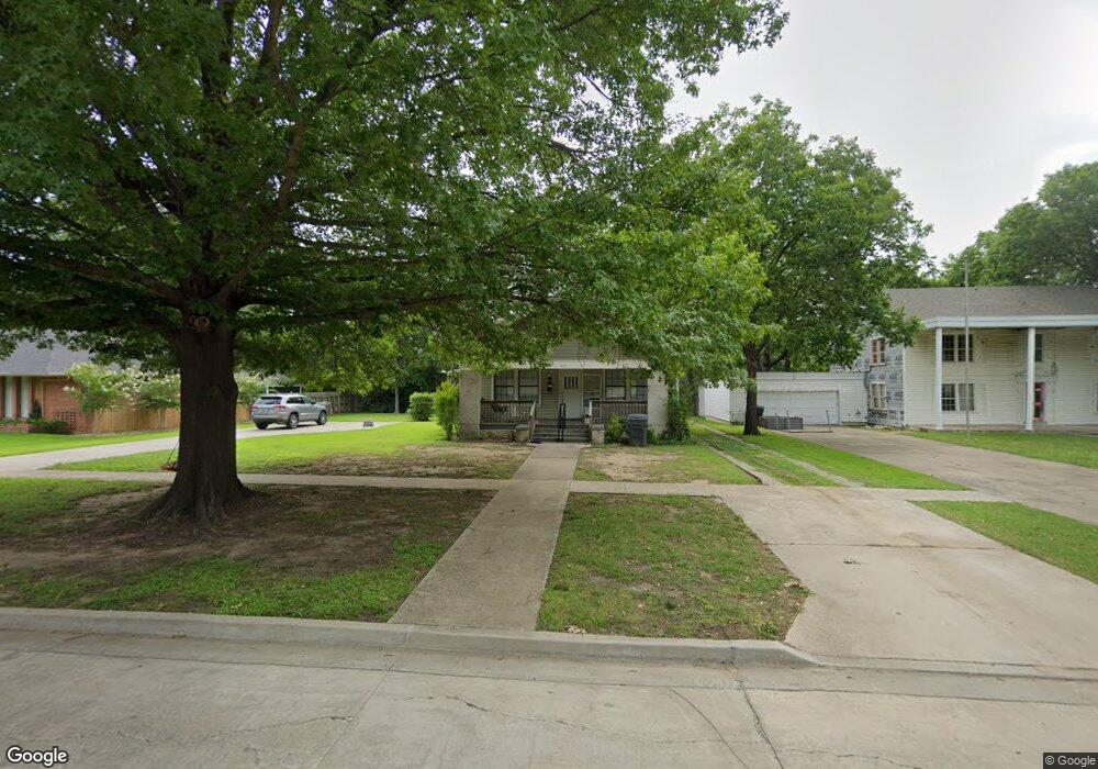 215 G St SW, Ardmore, OK 73401 - photo 1