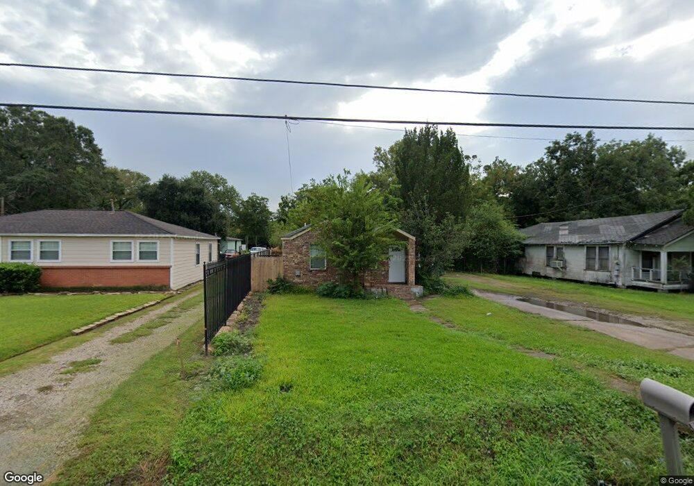 7102 Glass St, Houston, TX 77016 - photo 1