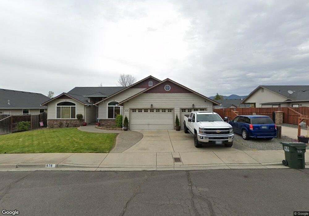 978 SW Princeton Place, Grants Pass, OR 97527 - photo 1