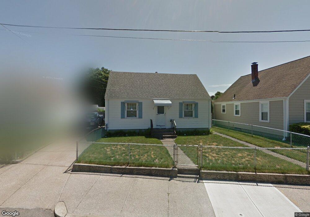 141 Orient Ave, Pawtucket, RI 02861 - photo 1