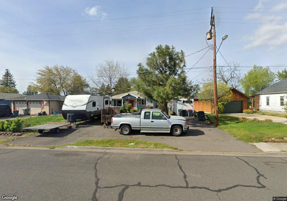 581 Cedar St, Central Point, OR 97502 - photo 1