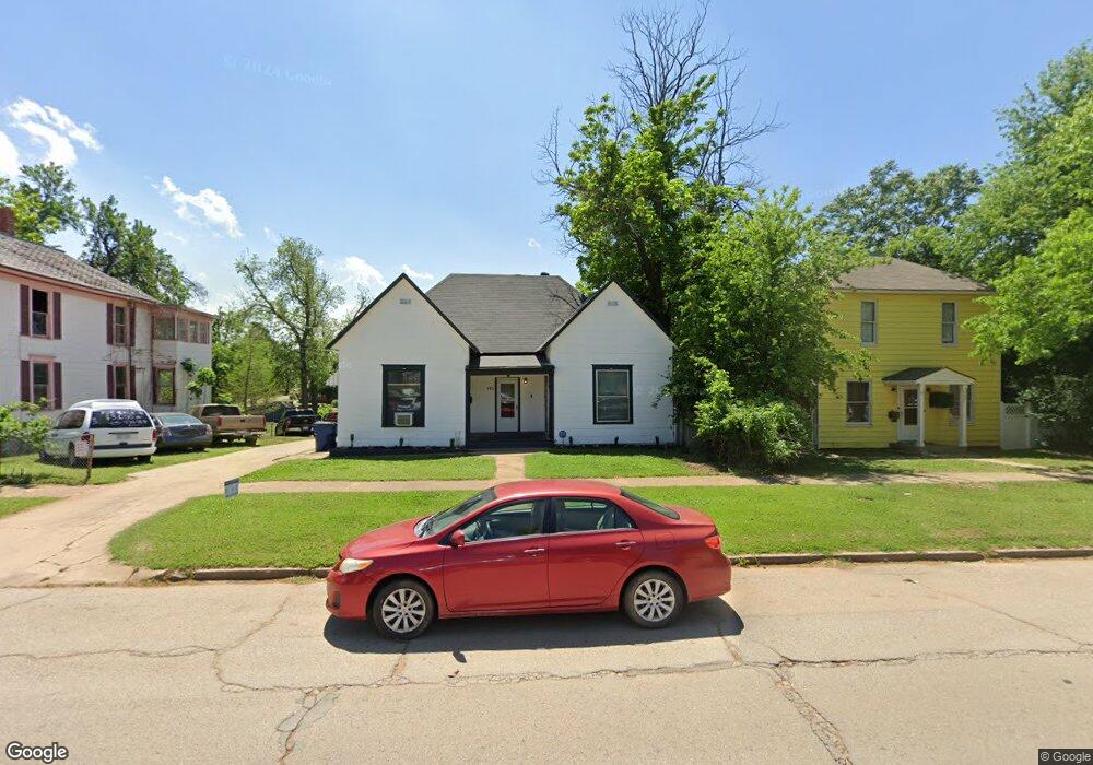 411 E Harrison Ave, Guthrie, OK 73044 - photo 1