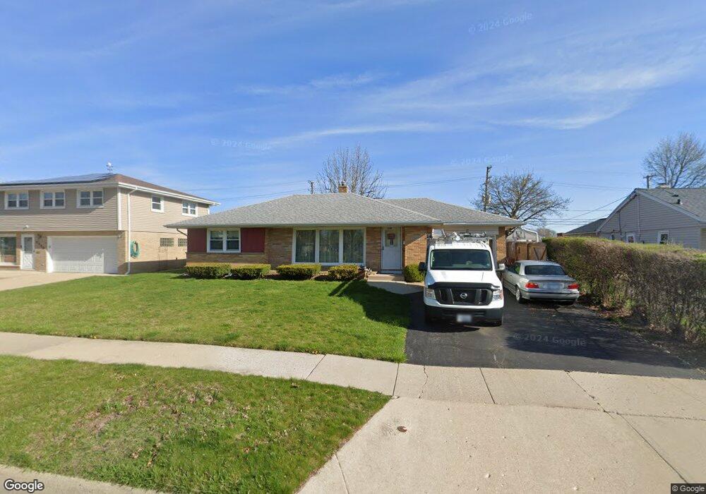 2320 University Ave, Waukegan, IL 60085 - photo 1
